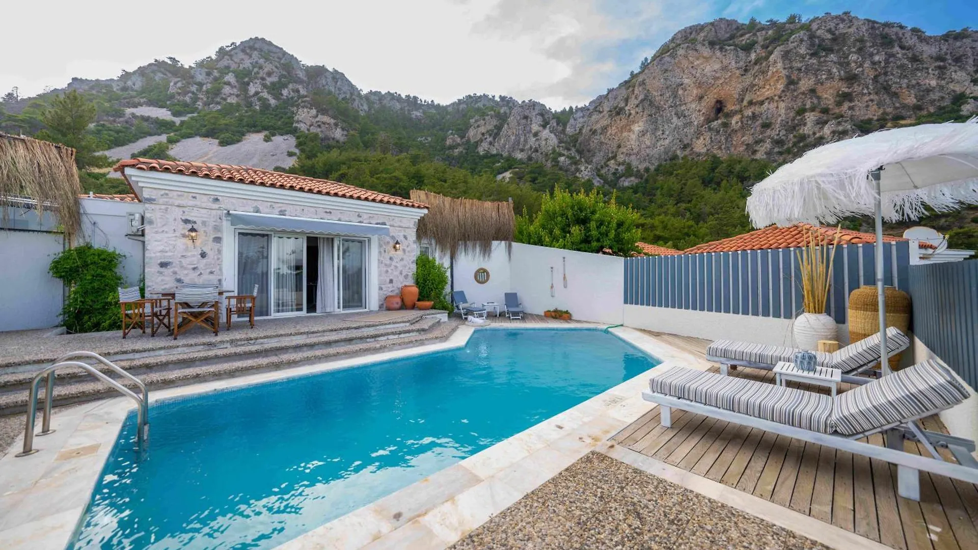 Alya Piynar - Halal Villa Hotel Turunç